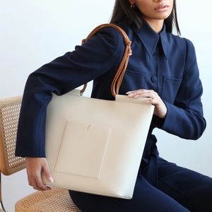 Von Holzhausen “the market tote” COLOR: OAT AND CARAMEL